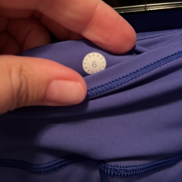 Lululemon purple blue running tights - ankle length - size 6 - Picture 3 of 3